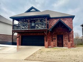 1365 N Sicily Ln, Fayetteville, AR 72704