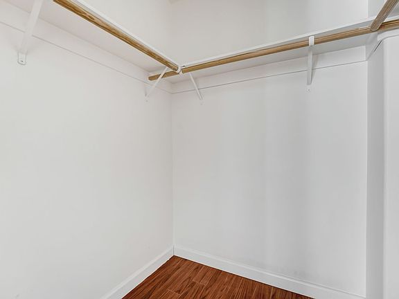 2nd image of 148 N Mar Vista Ave Unit 1