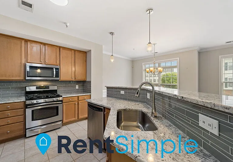 6791 Hampton Bay Ln — Photo 15