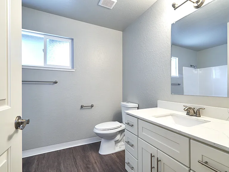 9681 bath (2)