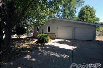 3rd image of 1620 Lonedell Rd