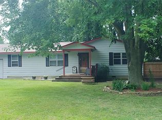 220 E 8th St, Chelsea, OK 74016