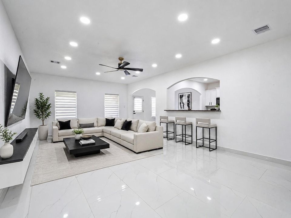 1st image of 10946 Spring Brook Pass Dr