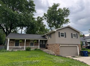 1141 Elizabeth Ave, Naperville, IL 60540