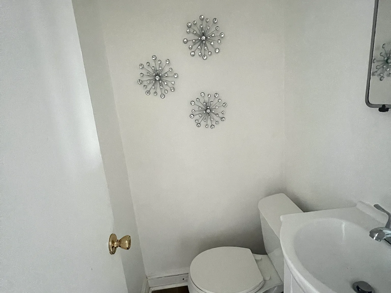 3 bed, 2.5 bath, 1266 sqft, $1,650 — Photo 3