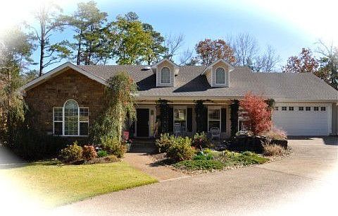 Hot Springs Village Presents..