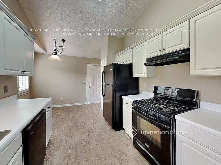 213 Highpoint Xing — Photo 7