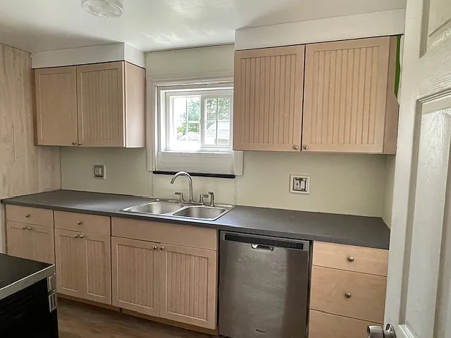 5 bed, $5,000 — Photo 4