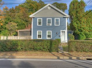 76 Beach St, Westerly, RI 02891