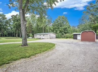 14110 Riverside Dr, Constantine, MI 49042