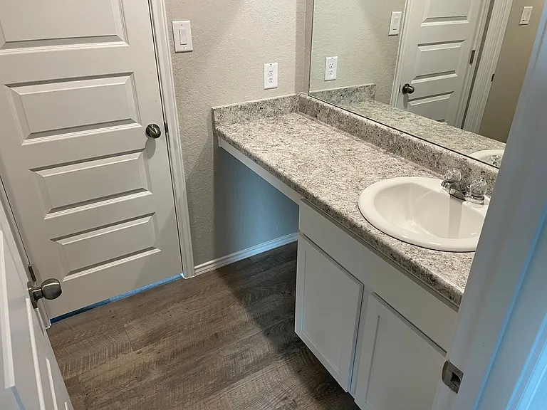 12925 Candace Way — Photo 10