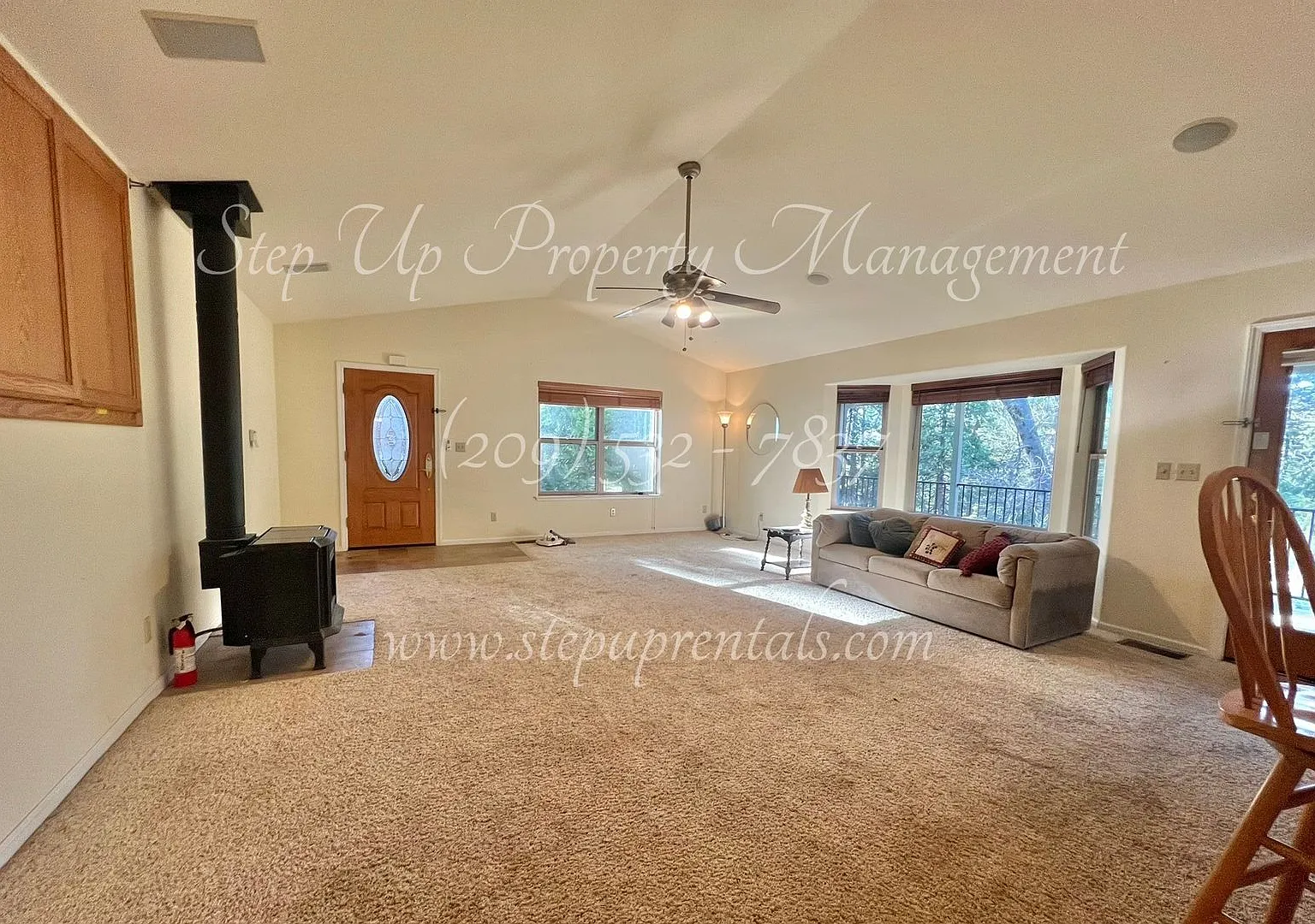 Spacious 4 Bed 2 Bath Home in Lovely Twain Harte Community! — Photo 2