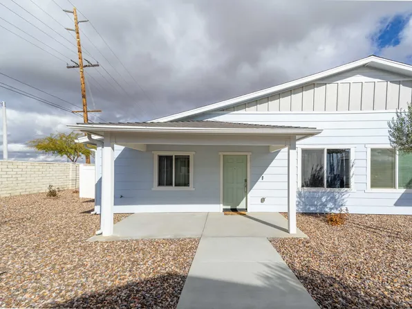 106 Glory Pl, Palmdale, CA 93550