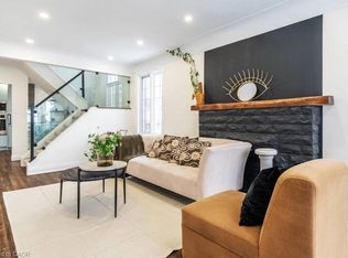 122 Queensdale Ave E, Hamilton, ON L9A 1K3