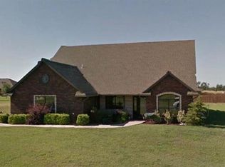 105 NE Sunset Dr, Elgin, OK 73538