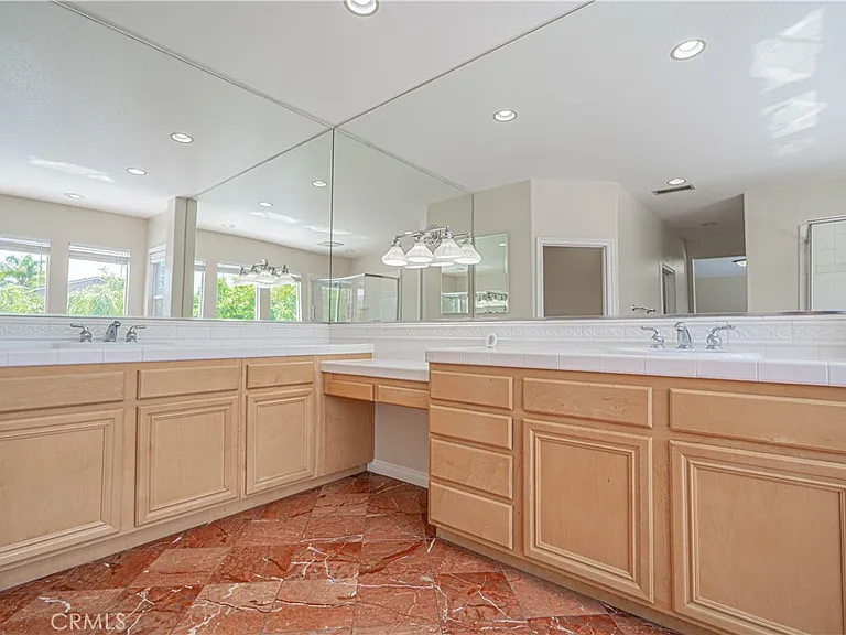 25910 Tennyson Ln — Photo 36