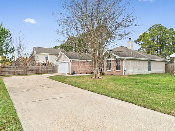 2nd image of 1124 Bridlewood Path