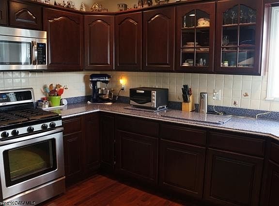 3rd image of 3128 Fairway Dr