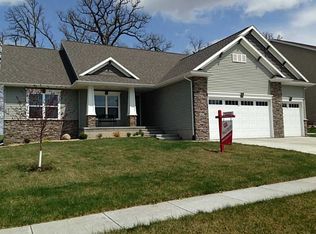 2422 Vaughn Dr, Marion, IA 52302