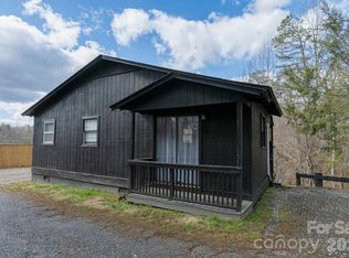 28 Collins Mountain Dr, Asheville, NC 28804
