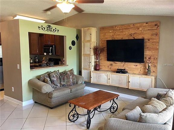 4th image of 1024 Martin Blvd #1
