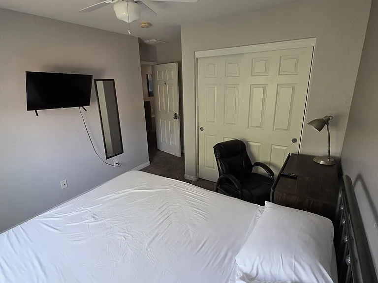 5746 W Beth Dr — Photo 18
