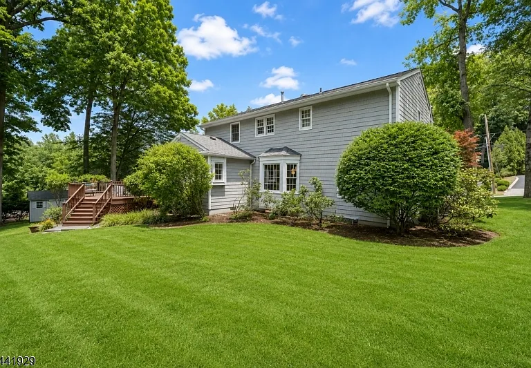 69 Penwood Dr — Photo 9