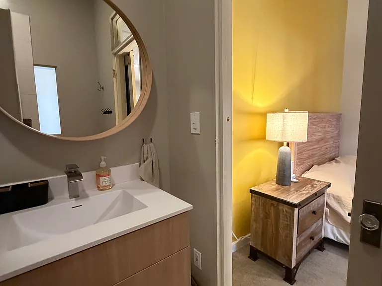 Diamond St — Photo 11
