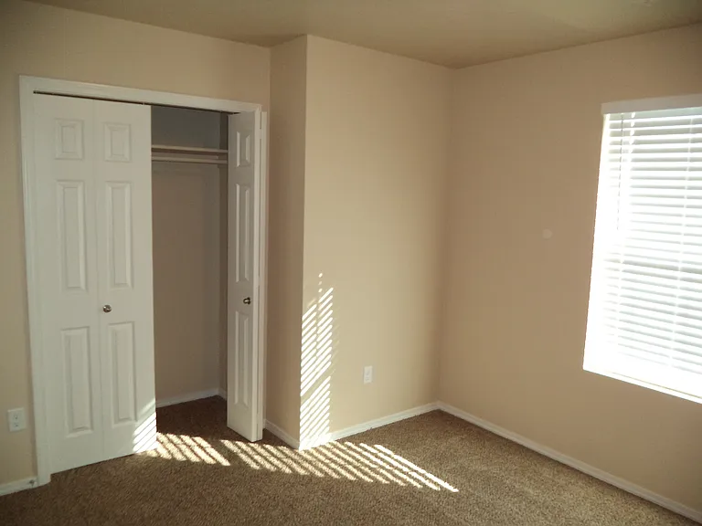 10056 W Rustica St — Photo 12