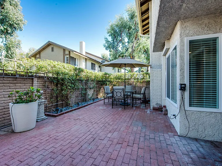 17030 Mount Lilita Ct — Photo 35