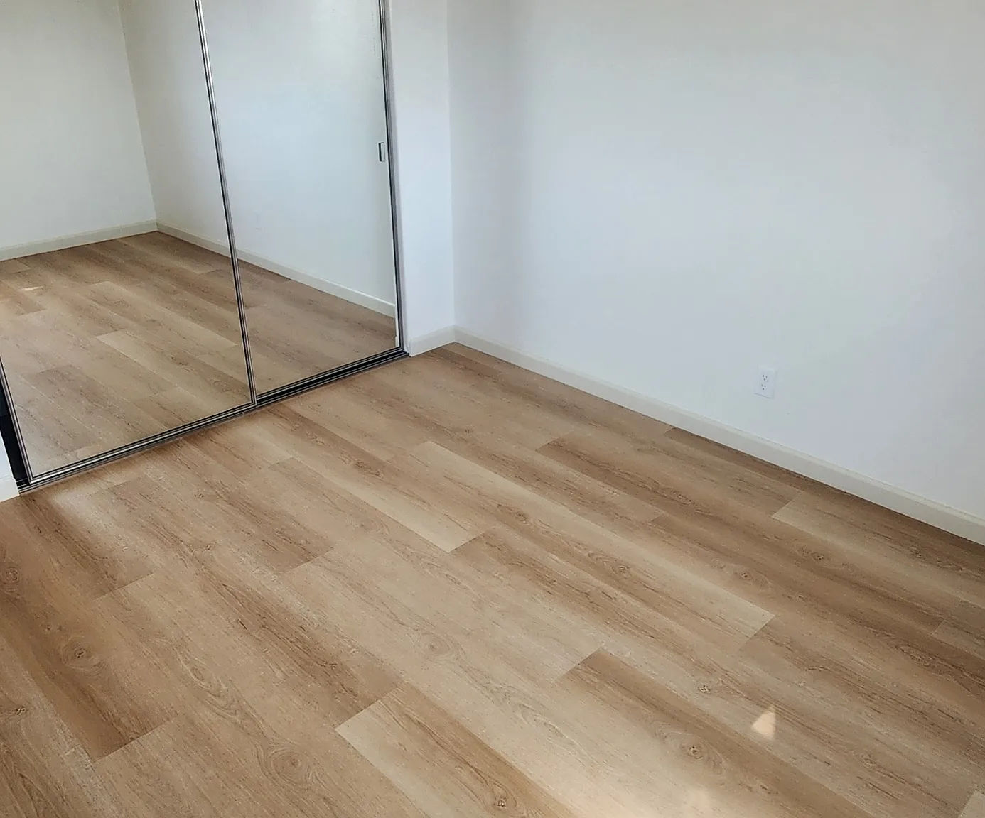 2740 College Ave. — Photo 1