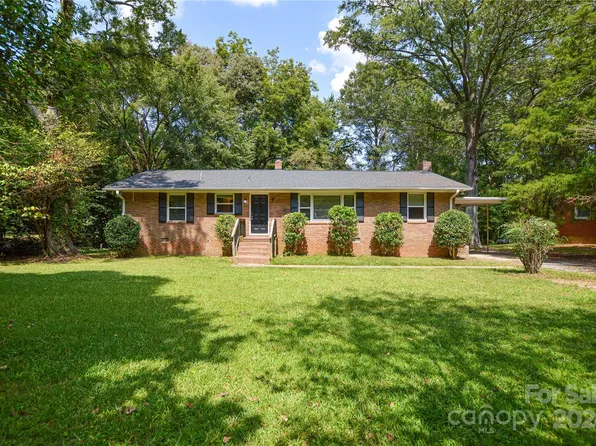733 Allister Dr, Charlotte, NC 28227