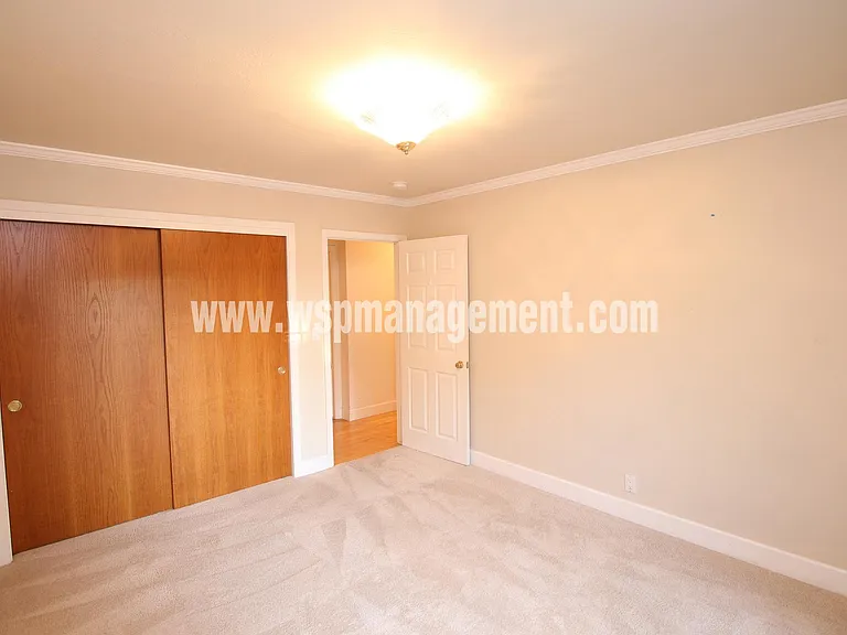 921 Monica Ln — Photo 10