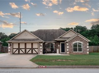 902 Shanna Dr, Van Buren, AR 72956