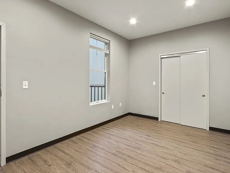 16 Preble St #3 — Photo 10