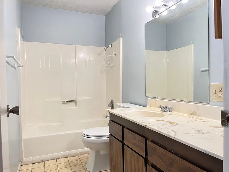 4701 V St — Photo 9