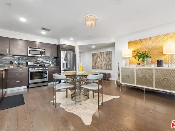 5818 Whitsett Ave #402, Valley Village, CA 91607