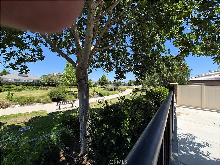 31810 Ives Ct — Photo 25