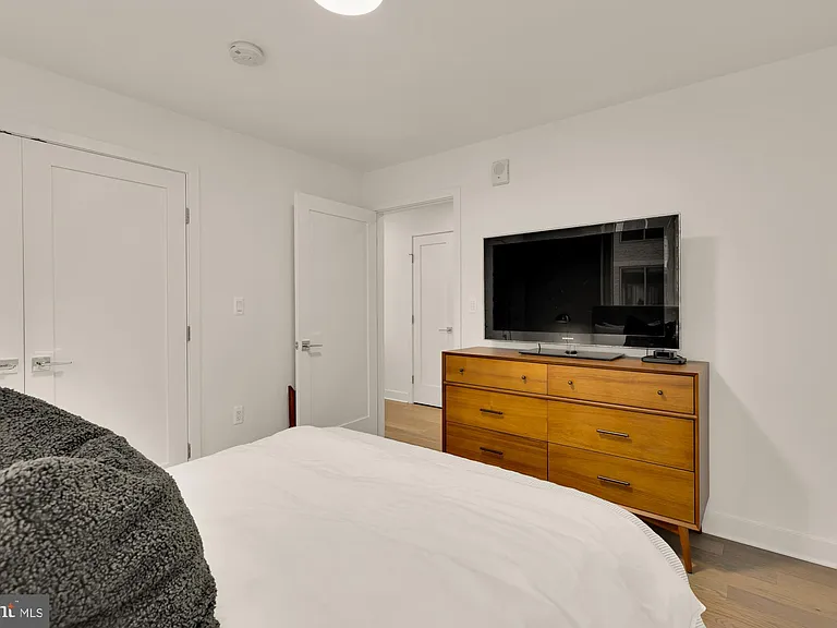 37 L St SE #507 — Photo 11