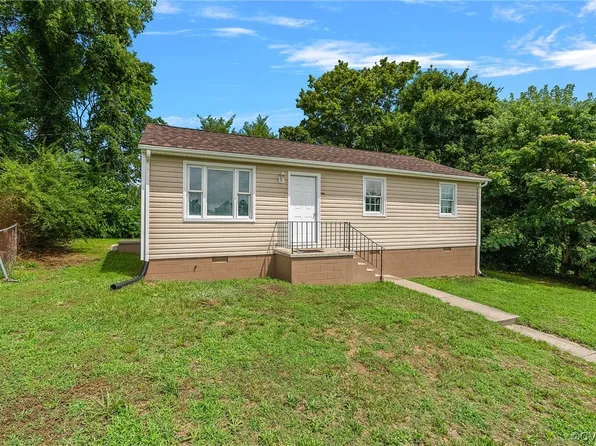4512 Willowdale Ct, South Chesterfield, VA 23803