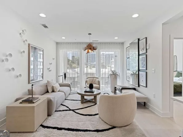 775 Juniper St NE Unit 227, Atlanta, GA 30308
