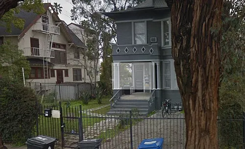 1212 W 37th Pl Photo 1