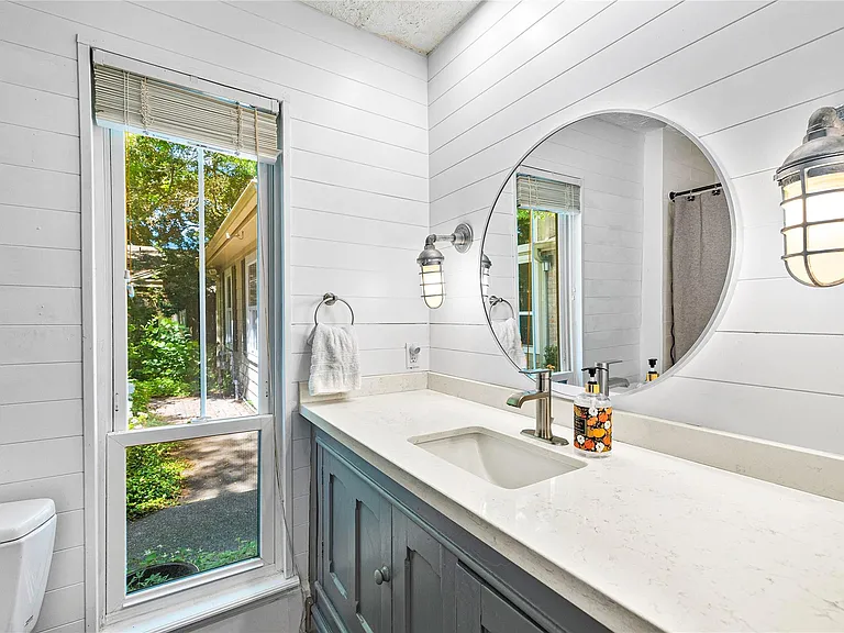 22607 Goldstone Dr — Photo 37