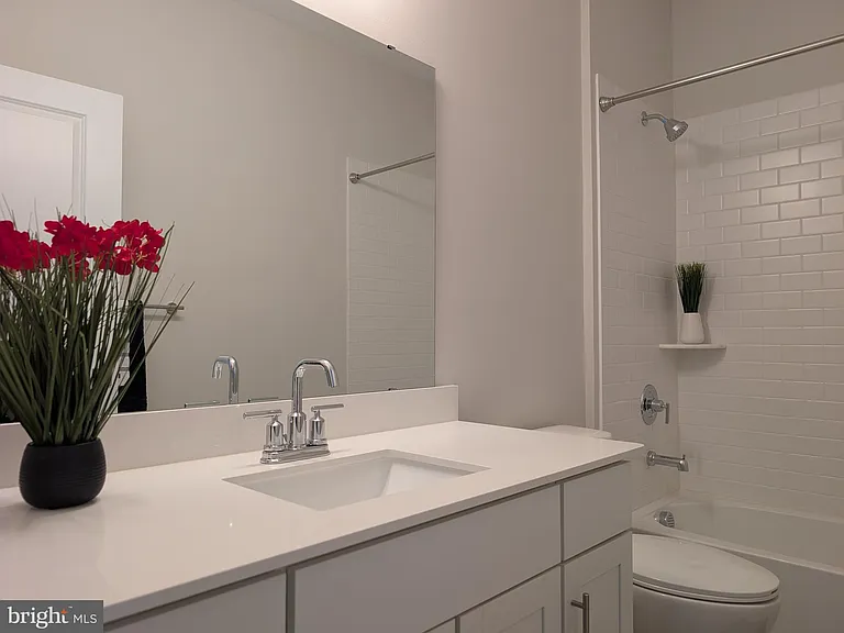 2906 Justin Dr — Photo 12