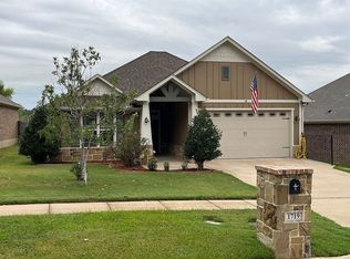 1719 Pinecrest Dr, Tyler, TX 75701
