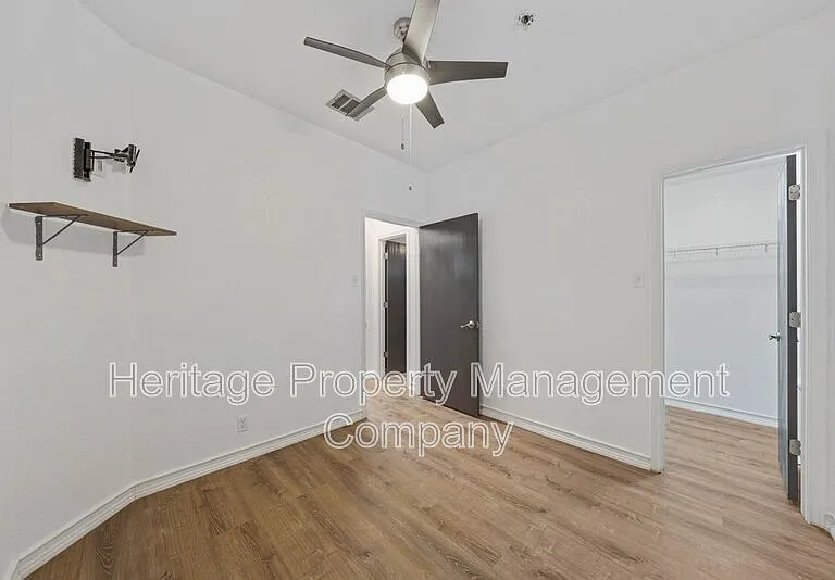 719 Eagle Trl — Photo 27