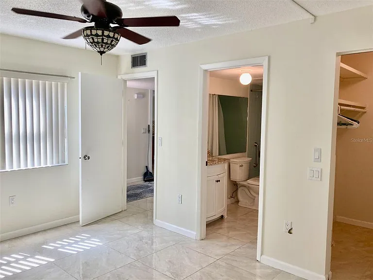 6430 Sun Eagle Ln #203 — Photo 16