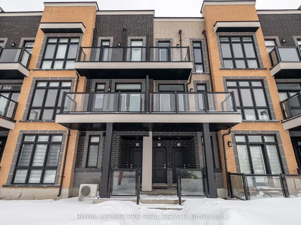 12860 Yonge St #9, Richmond Hill, ON L4E 1J4