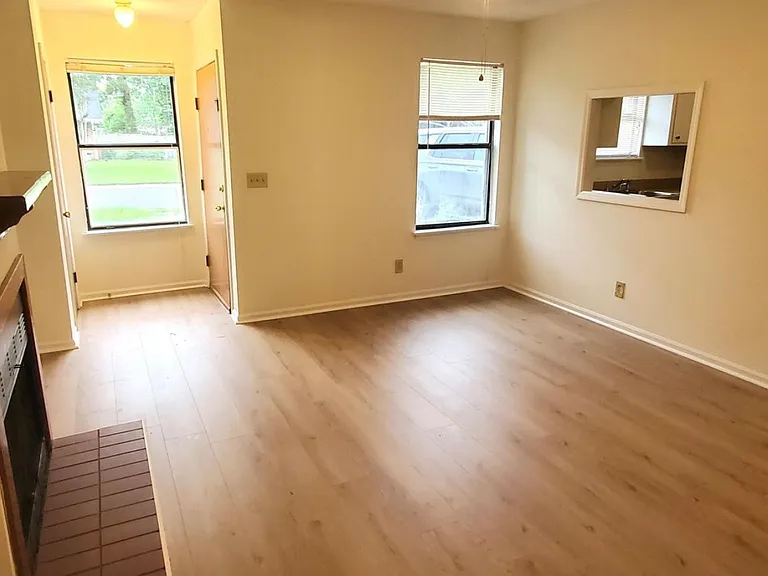 218 Miami St #2 — Photo 5