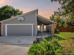 8995 W Pembrook Dr, Boise, ID 83704